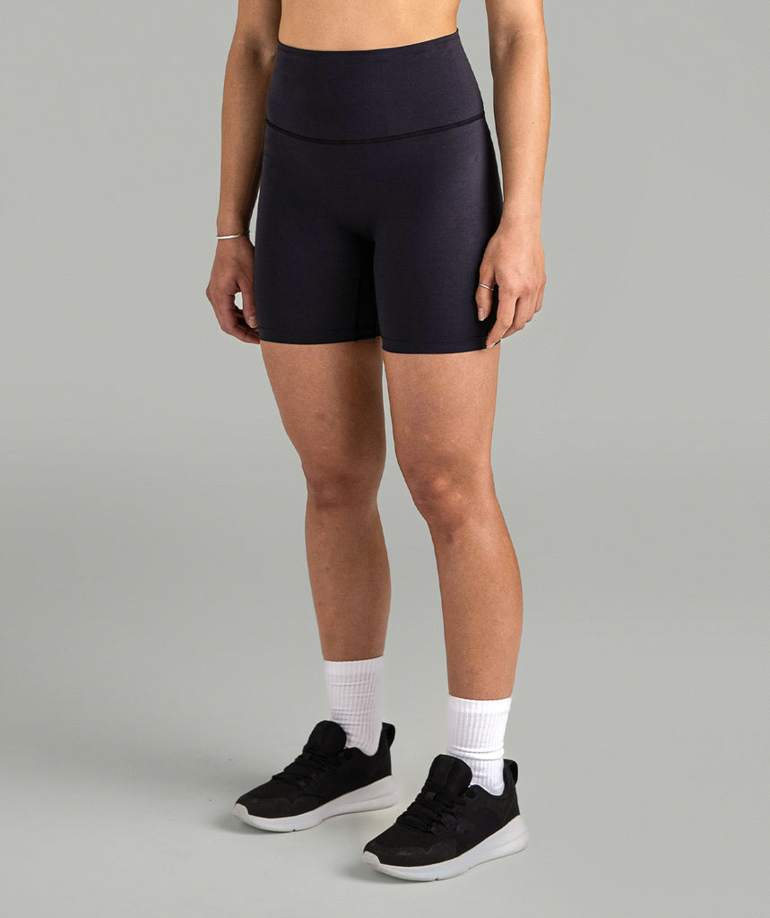 Women's Wreath Performance Short 6" - Black